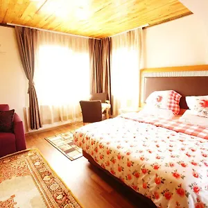  Otel Herton